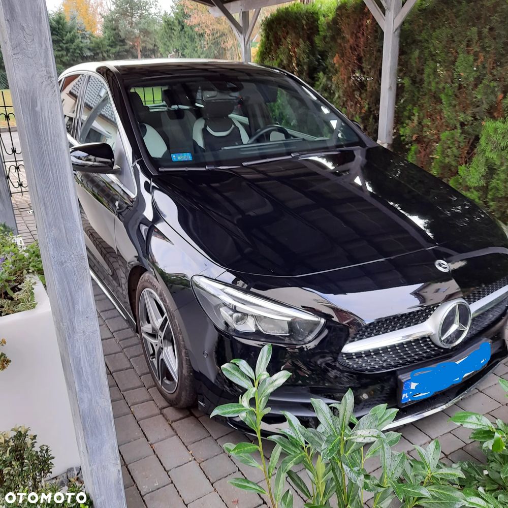Mercedes-Benz Klasa B 180 AMG Line 7G-DCT - 3