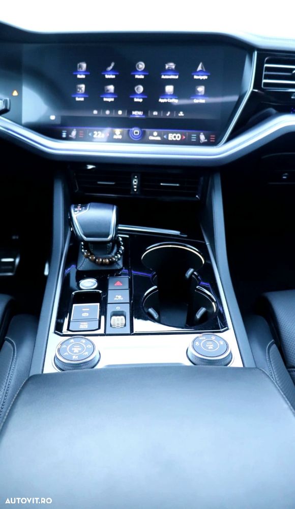 Volkswagen Touareg V6 TDI R-Style - 12