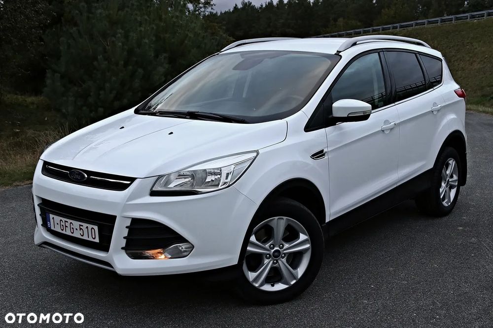 Ford Kuga 2.0 TDCi 2x4 Titanium - 14