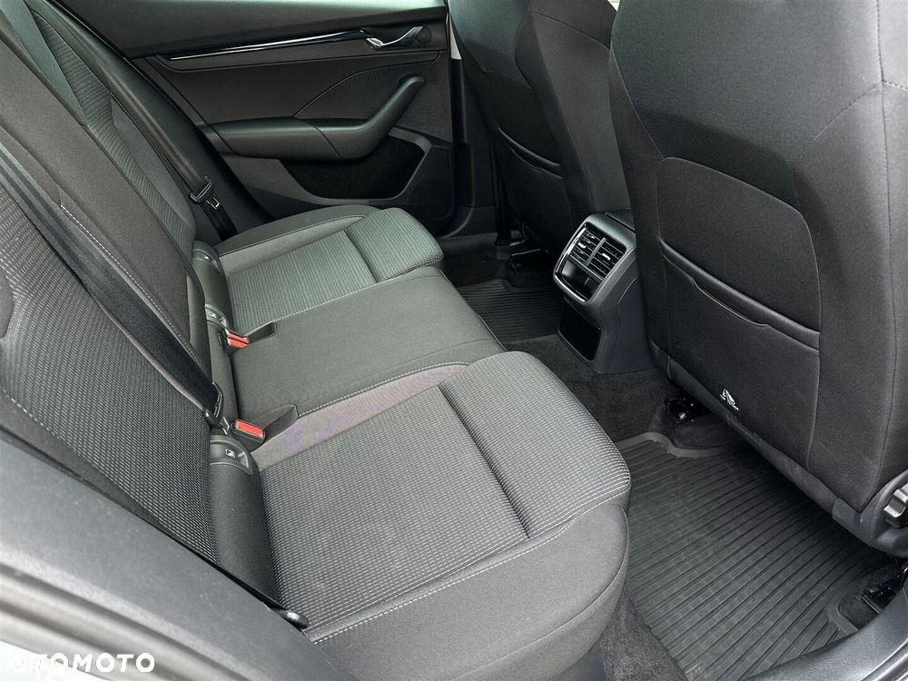 Skoda Octavia 1.5 TSI ACT Ambition - 10