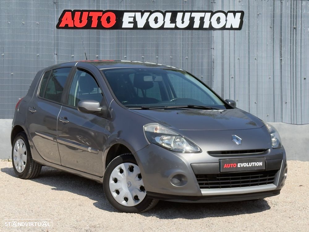 Renault Clio 1.5 dCi Dynamique S - 1