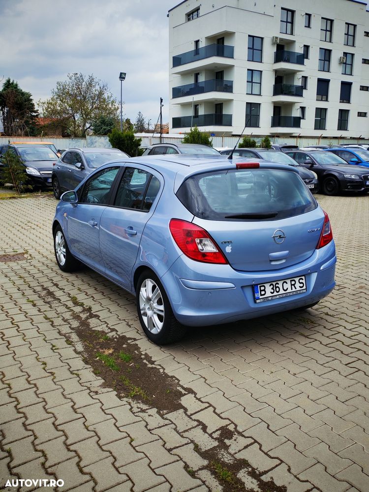 Opel Corsa Cosmo - 4