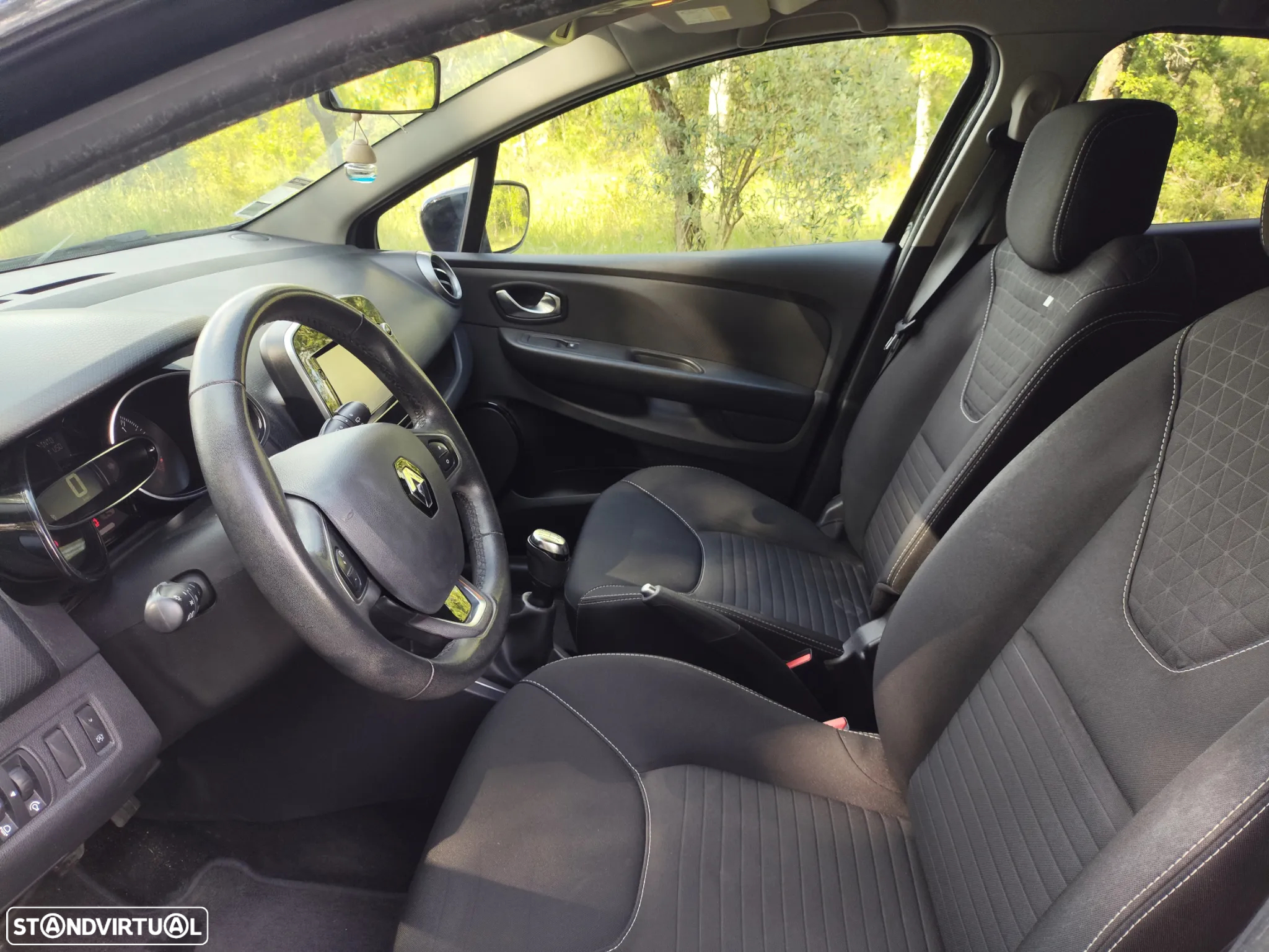 Renault Clio Sport Tourer 0.9 TCe Limited - 10