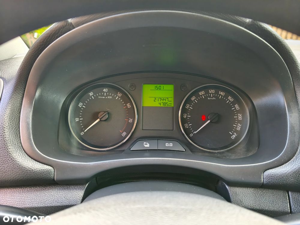 Skoda Fabia - 8