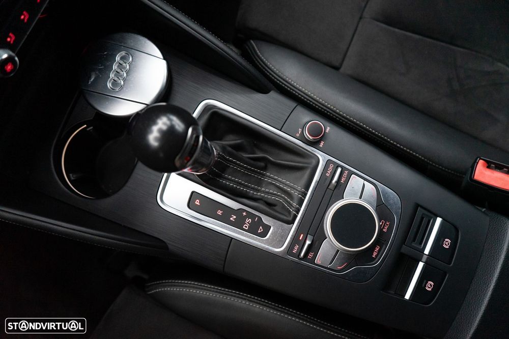 Audi S3 Sportback 2.0 TFSi quattro S tronic - 24