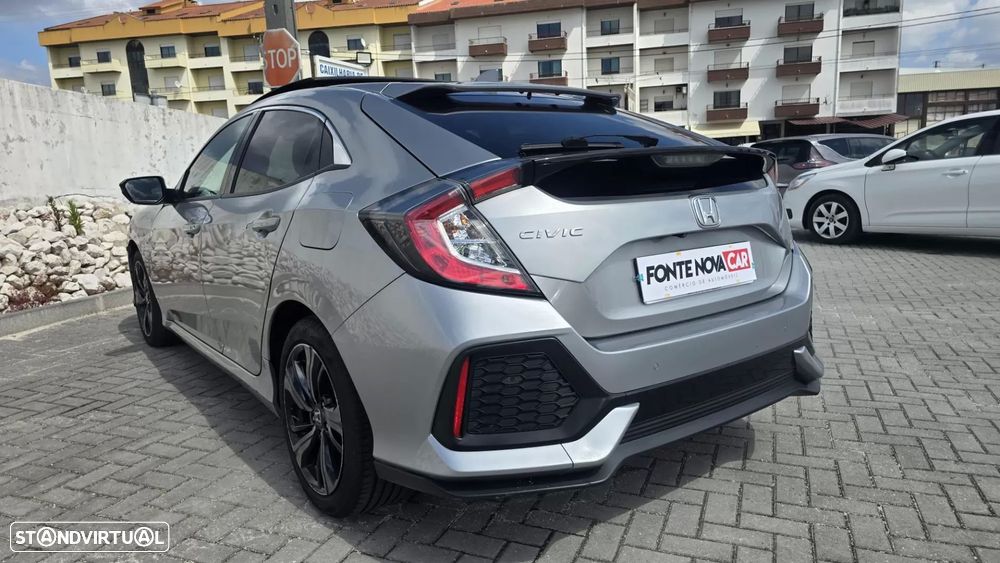 Honda Civic 1.0 i-VTEC Executive - 11