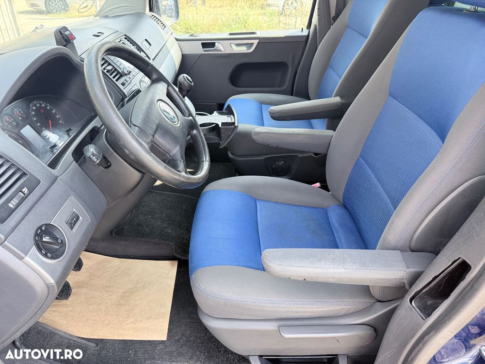 Volkswagen Multivan - 9