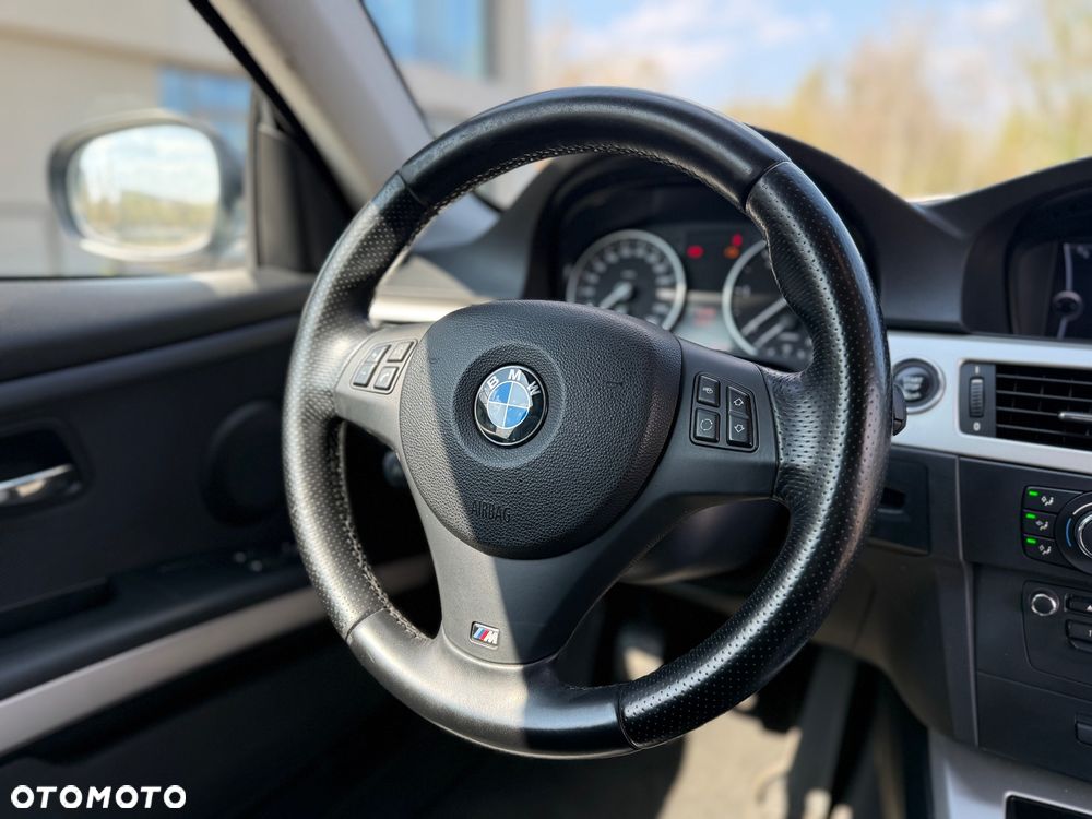 BMW Seria 3 320d - 15