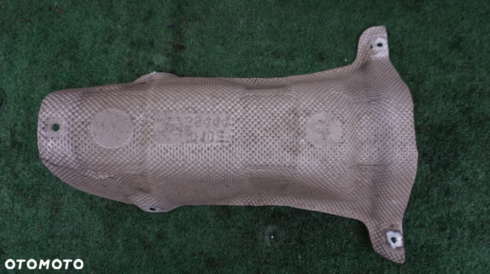 Mazda CX-3 1.5D 2.0 benzyna oslona termiczna wydechu D10E56444