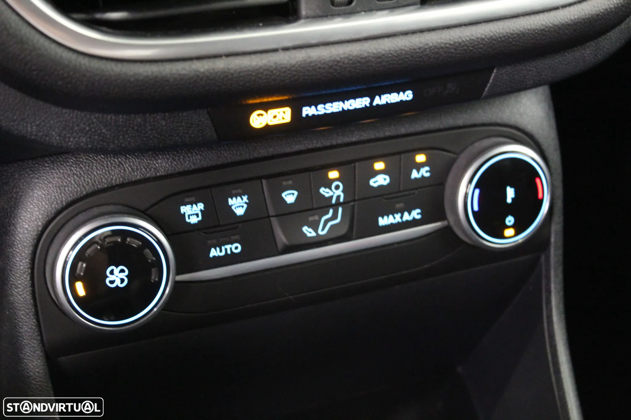 Ford Fiesta 1.0 EcoBoost ST-Line - 11