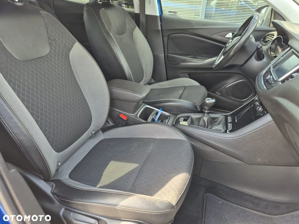 Opel Grandland X 1.2 Start/Stop Business INNOVATION - 32