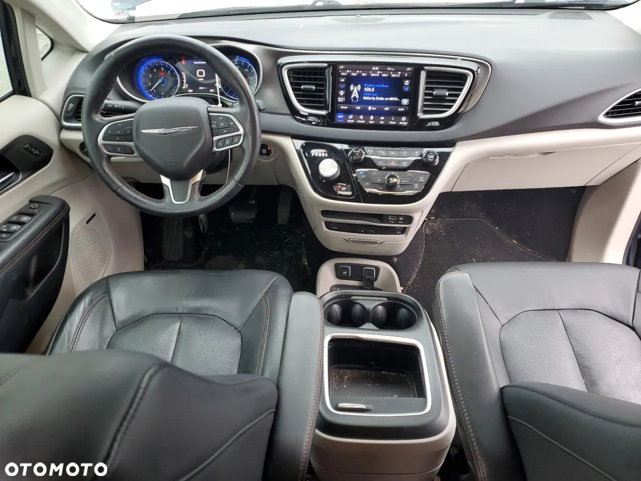 Chrysler Pacifica - 6