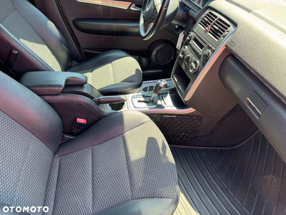 Mercedes-Benz Klasa B 200 CDI Autotronic Special Edition - 14