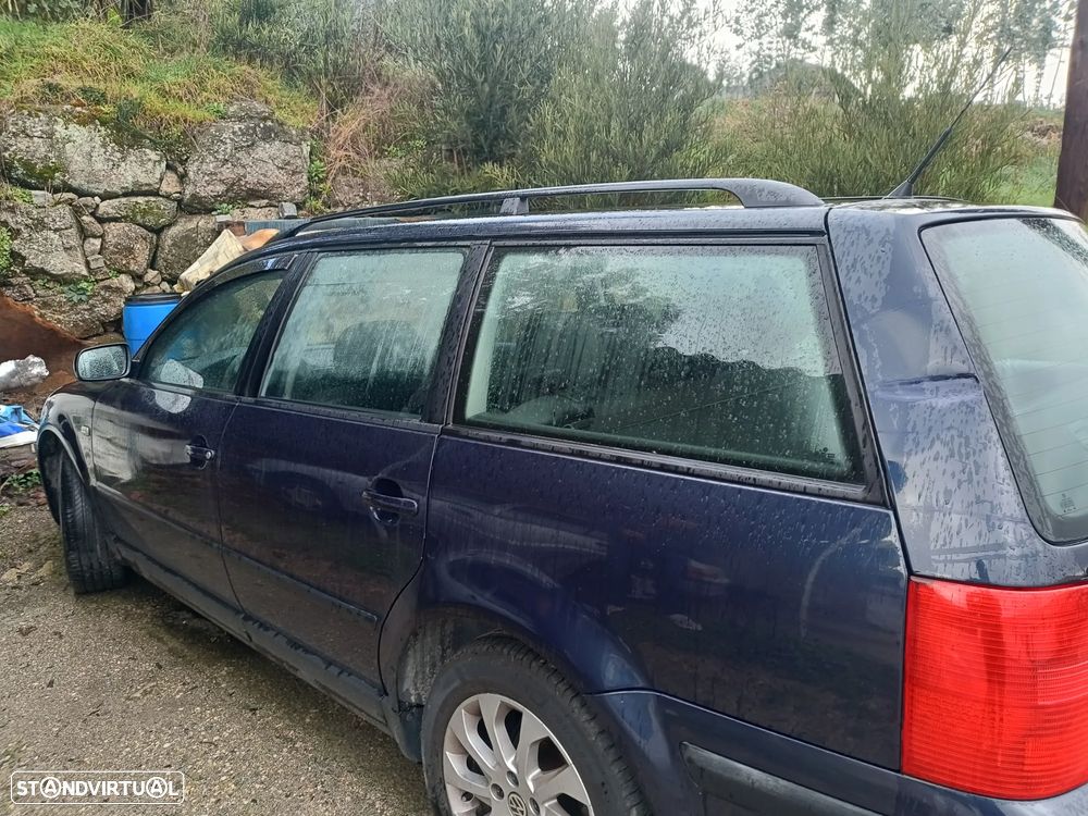 VW Passat Variant - 6