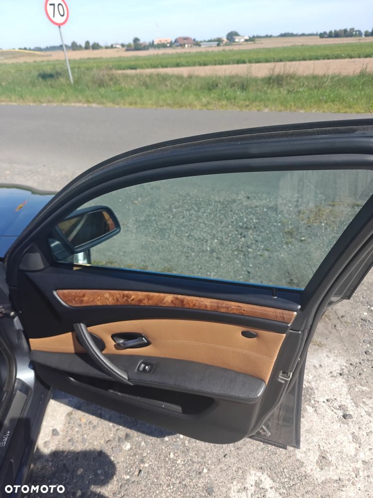 BMW Seria 5 - 34