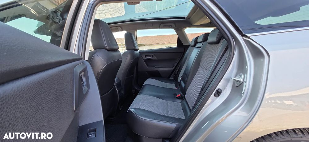 Toyota Auris 1.8 VVT-i Automatik Executive - 12