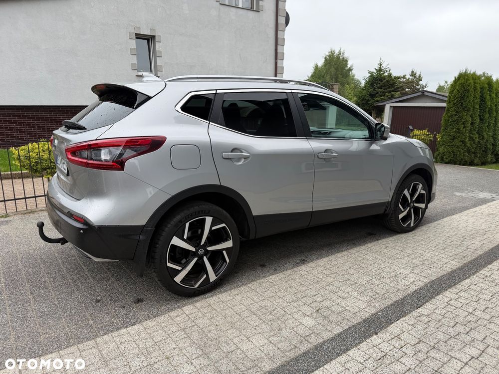 Nissan Qashqai 1.6 dCi Xtronic TEKNA+ - 5