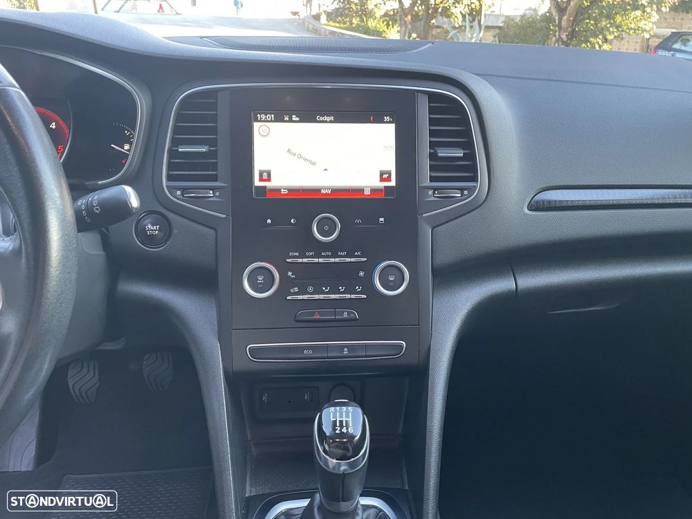 Renault Mégane Sport Tourer ENERGY dCi 110 INTENS - 35