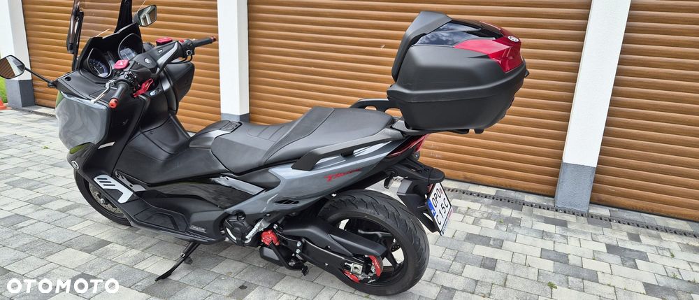 Yamaha Tmax - 19