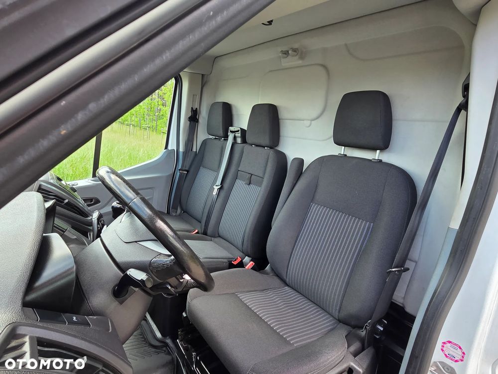 Ford transit - 17