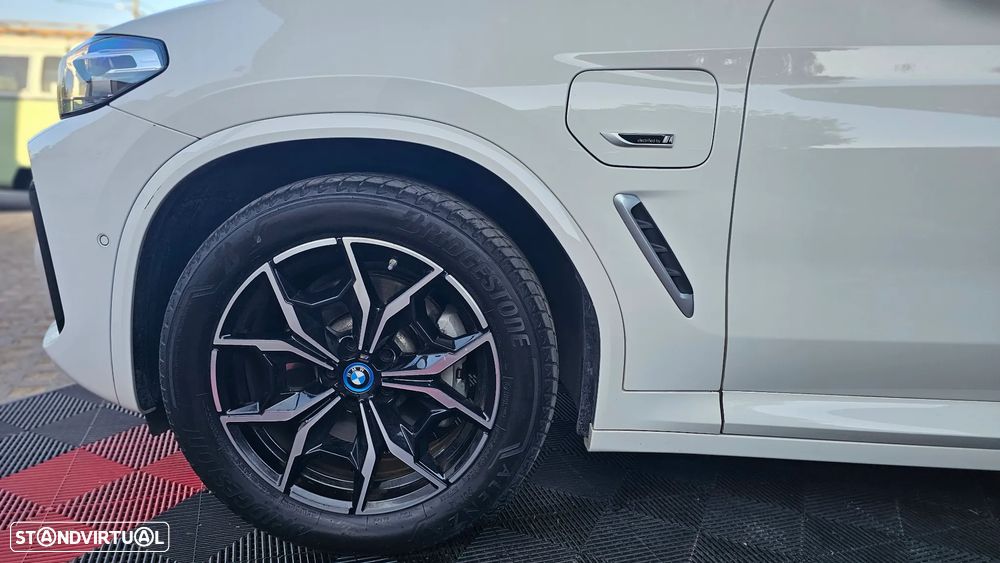BMW X3 30 e xDrive Pack M Desportivo - 52