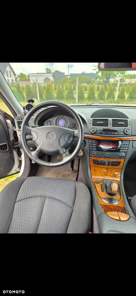 Mercedes-Benz Klasa E 320 T Elegance - 3