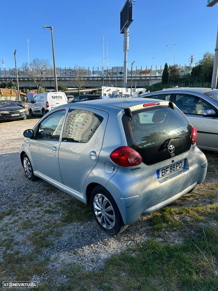 Toyota Aygo 1.0 - 13