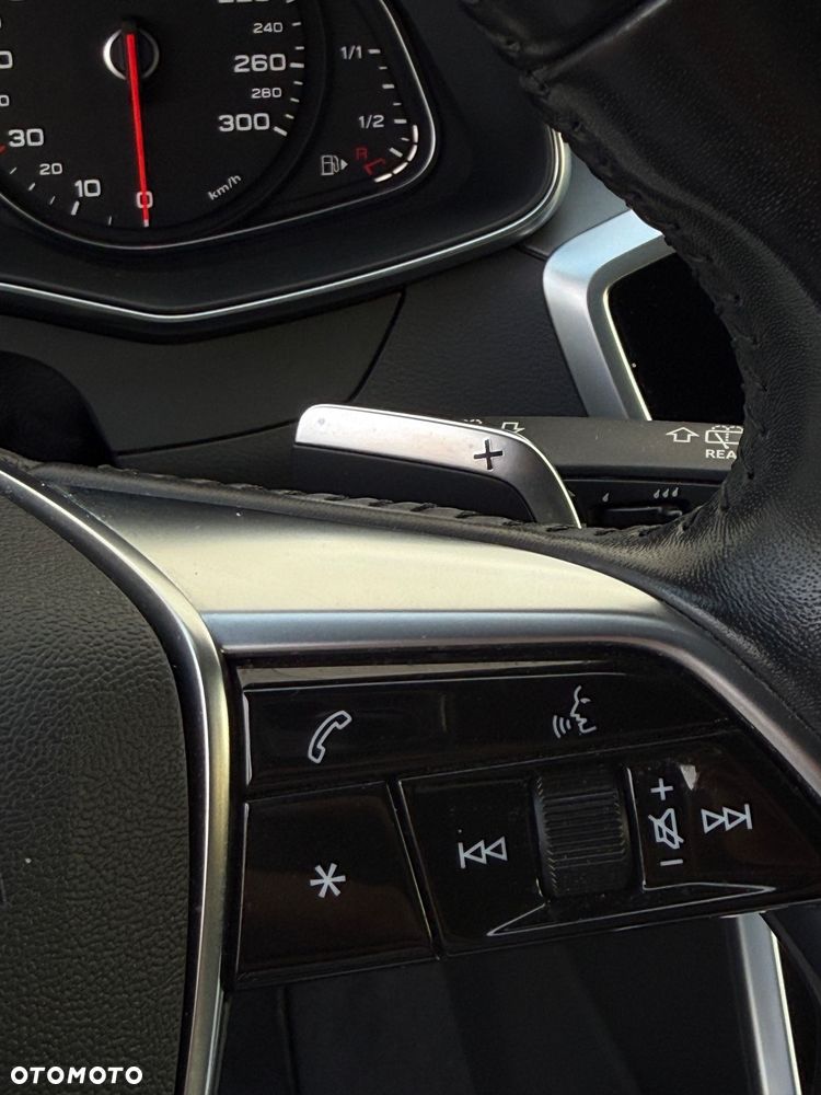 Audi A6 Avant 45 TFSI quattro S tronic - 16