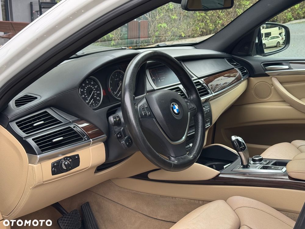 BMW X6 xDrive35i - 8