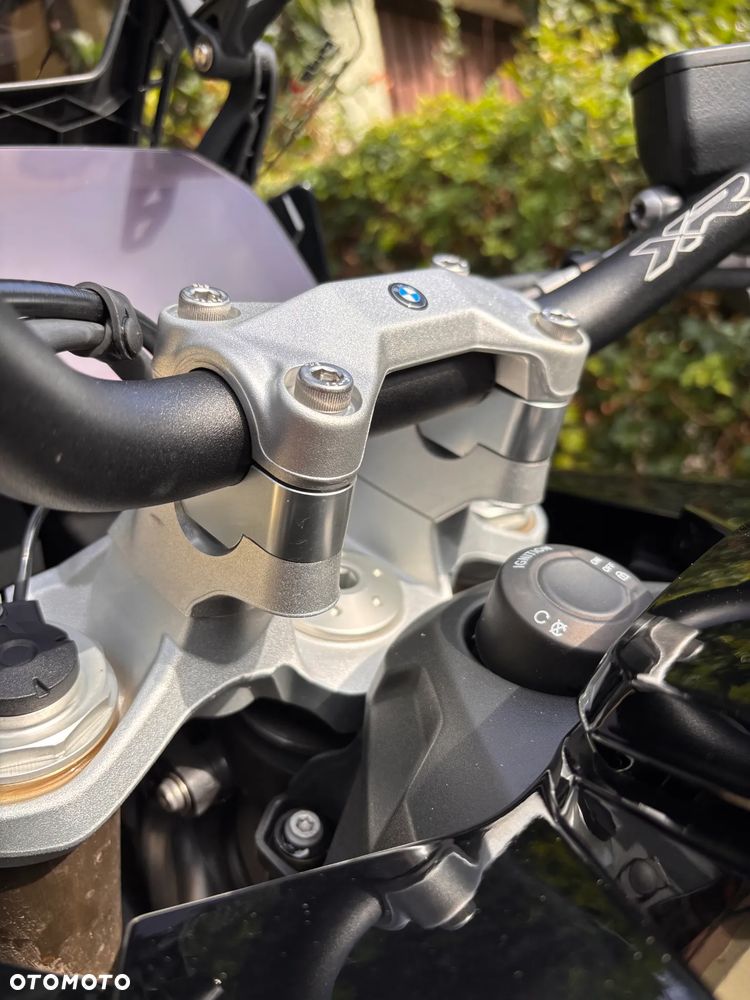 BMW XR - 21