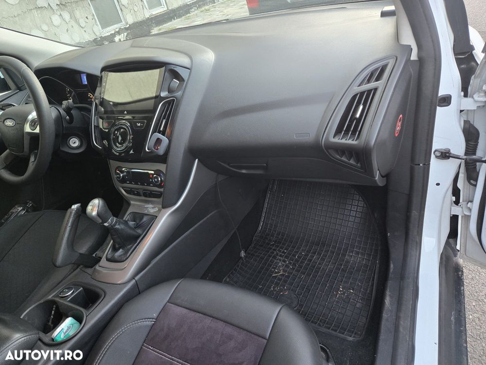 Ford Focus 1.0 EcoBoost Sport - 10