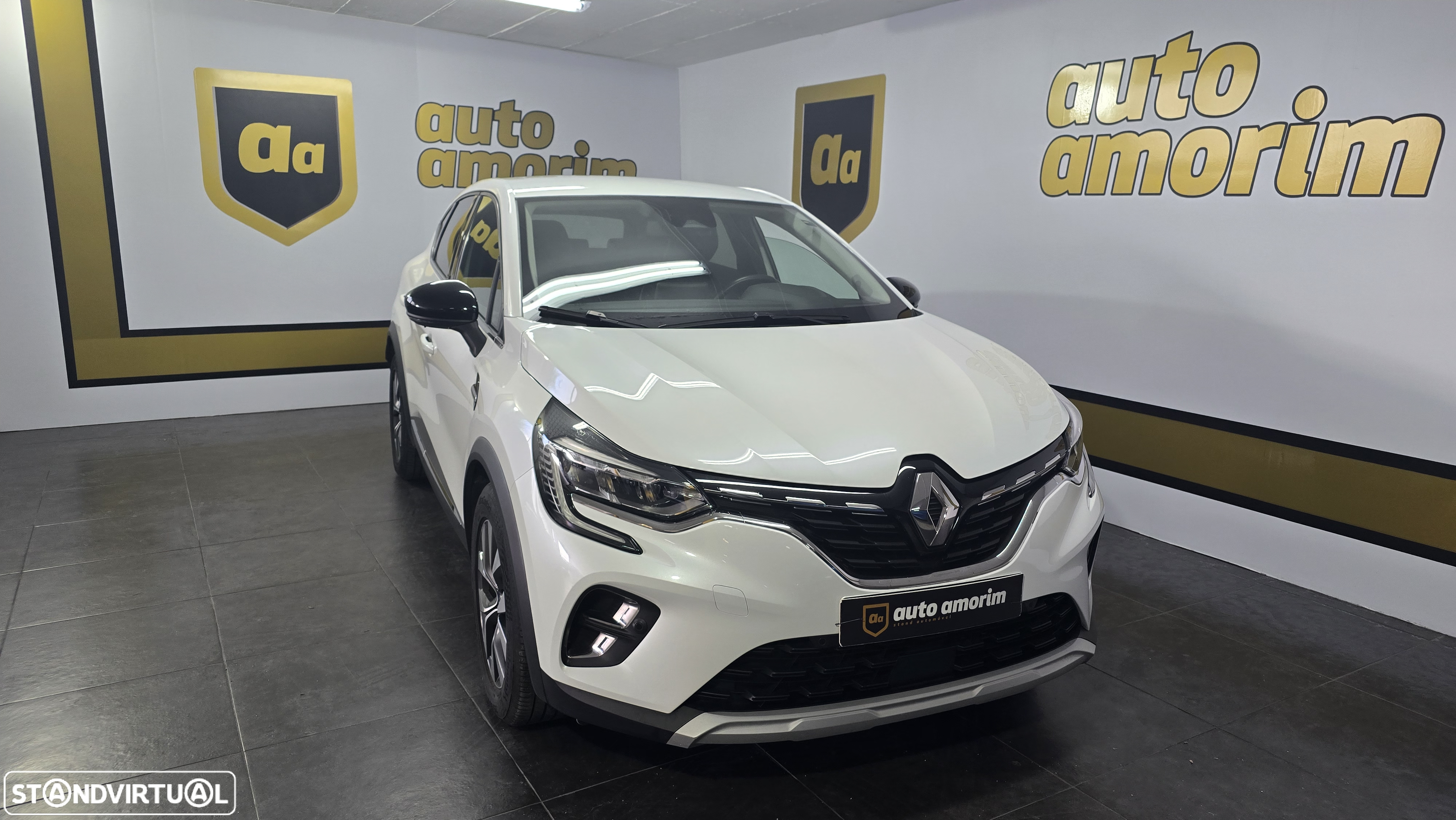 Renault Captur 1.6 E-Tech Plug-In Hybrid Techno - 4