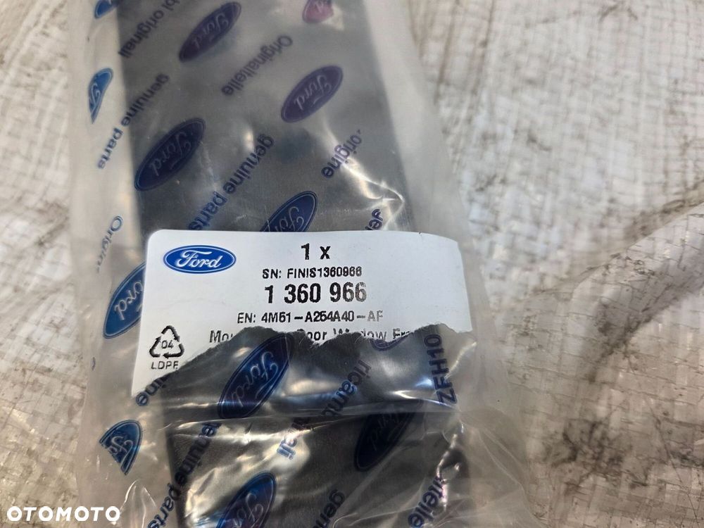 FORD FOCUS MK2 PRAWA TYŁ  LISTWA OSŁONA SŁUPKA DRZWI SZYBY 4M51A254A40-AF - 8