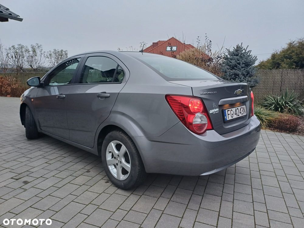 Chevrolet Aveo 1.2 LT - 5