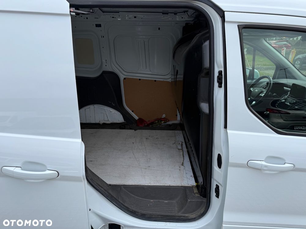 Ford Transit Connect - 16