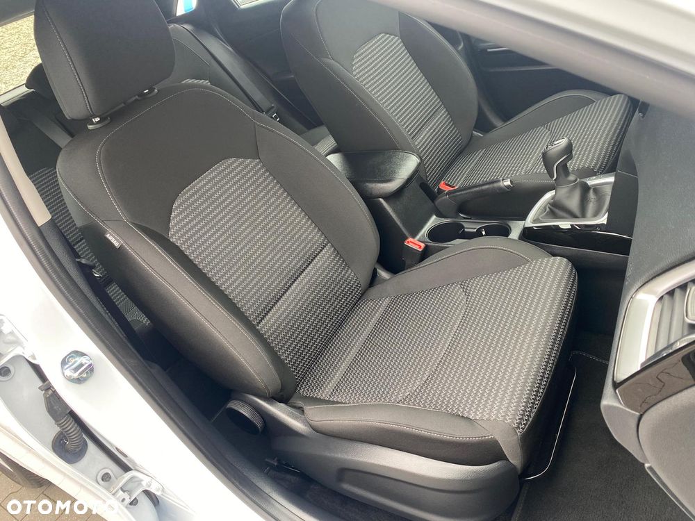 Kia Ceed 1.0 T-GDI Business Line Plus - 29