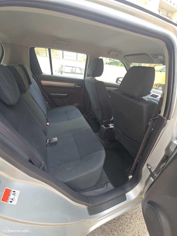 Suzuki Swift 1.3 DDiS GLX - 27