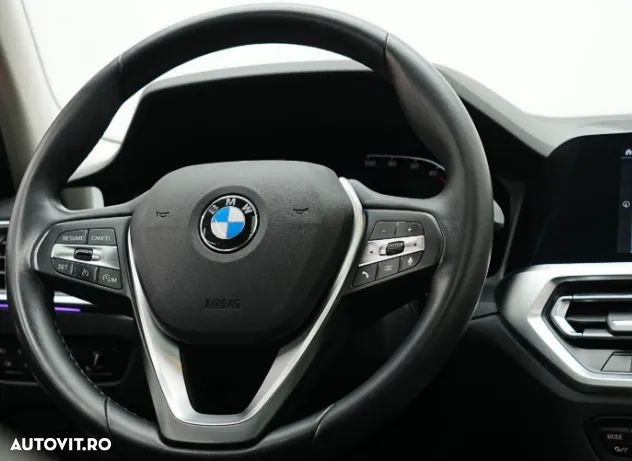 BMW Seria 3 318i Aut. Sport Line - 16
