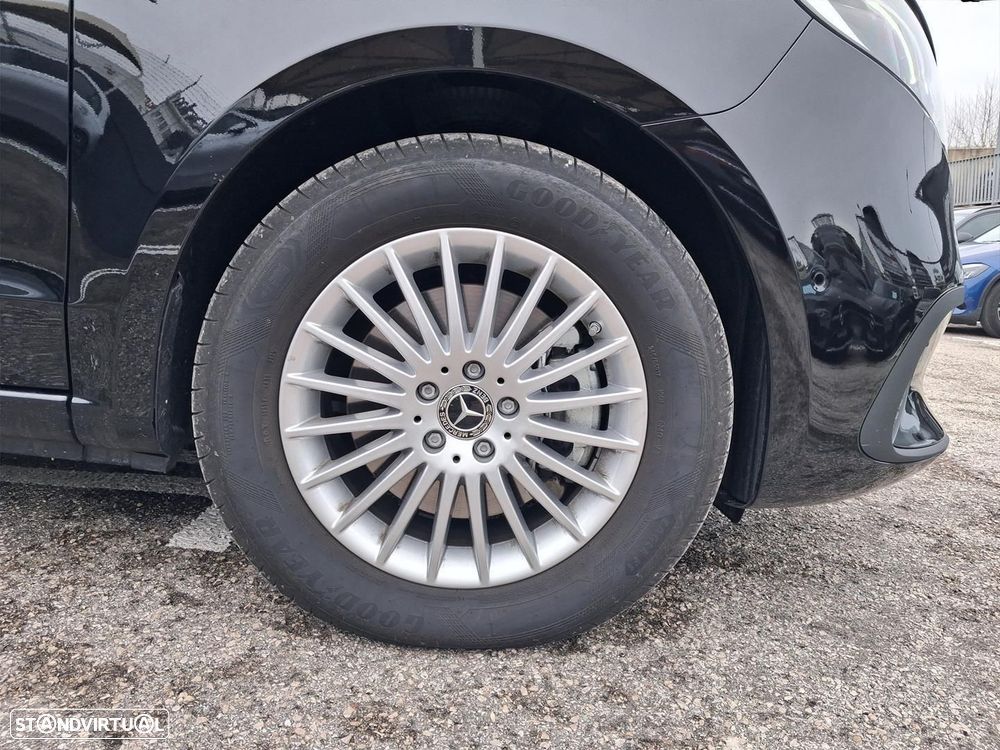 Mercedes-Benz eqv - 4