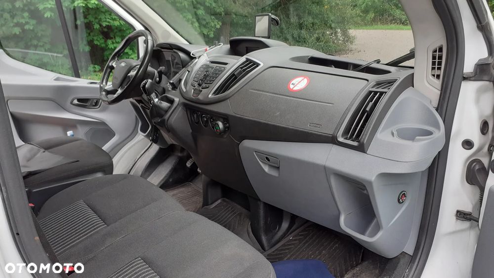 Ford Transit - 11