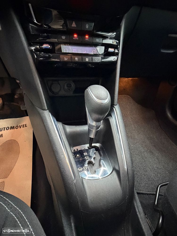 Peugeot 208 1.2 PureTech Allure EAT6 - 9
