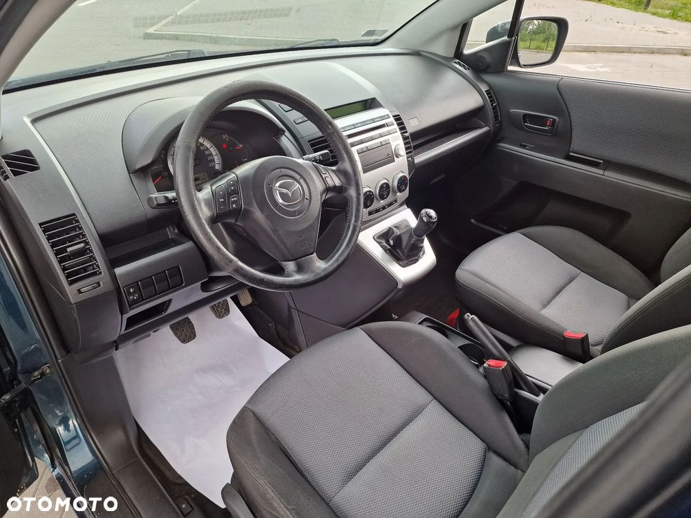 Mazda 5 - 7