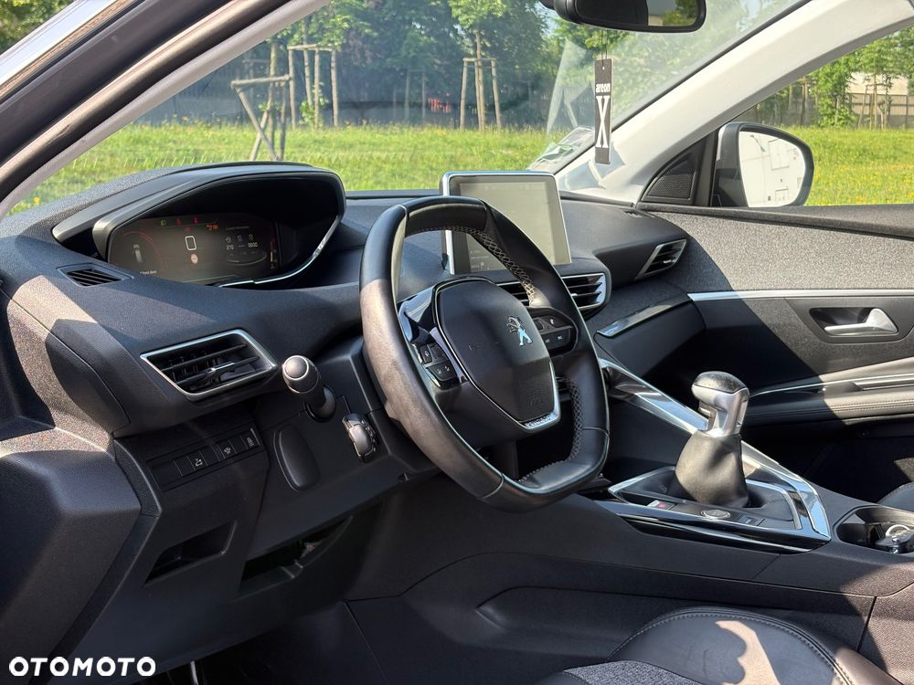 Peugeot 3008 HDi FAP 150 Premium - 17