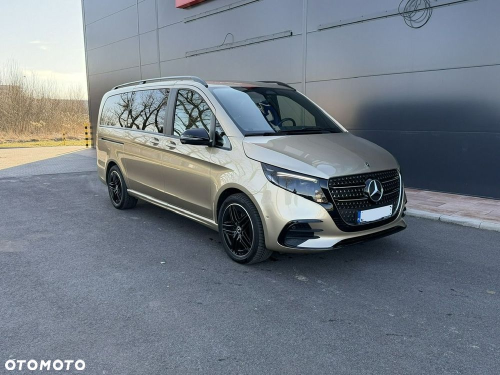 Mercedes-Benz Klasa V 300 d lang 4Matic 9G-TRONIC Exclusive - 1
