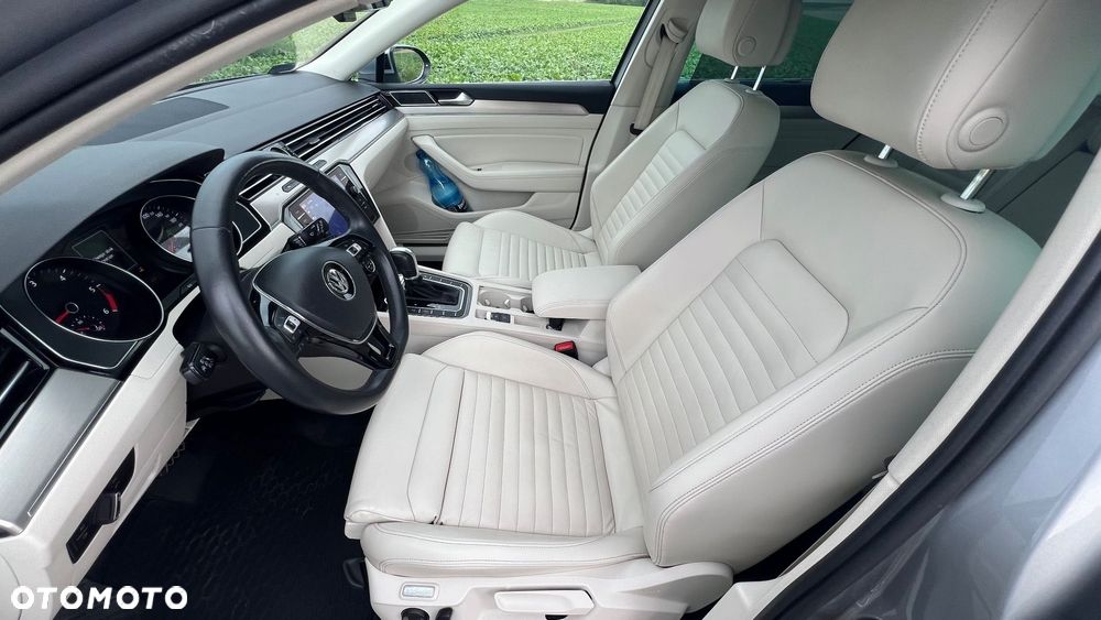 Volkswagen Passat Variant 2.0 TDI BMT 4Mot Highline DSG - 10