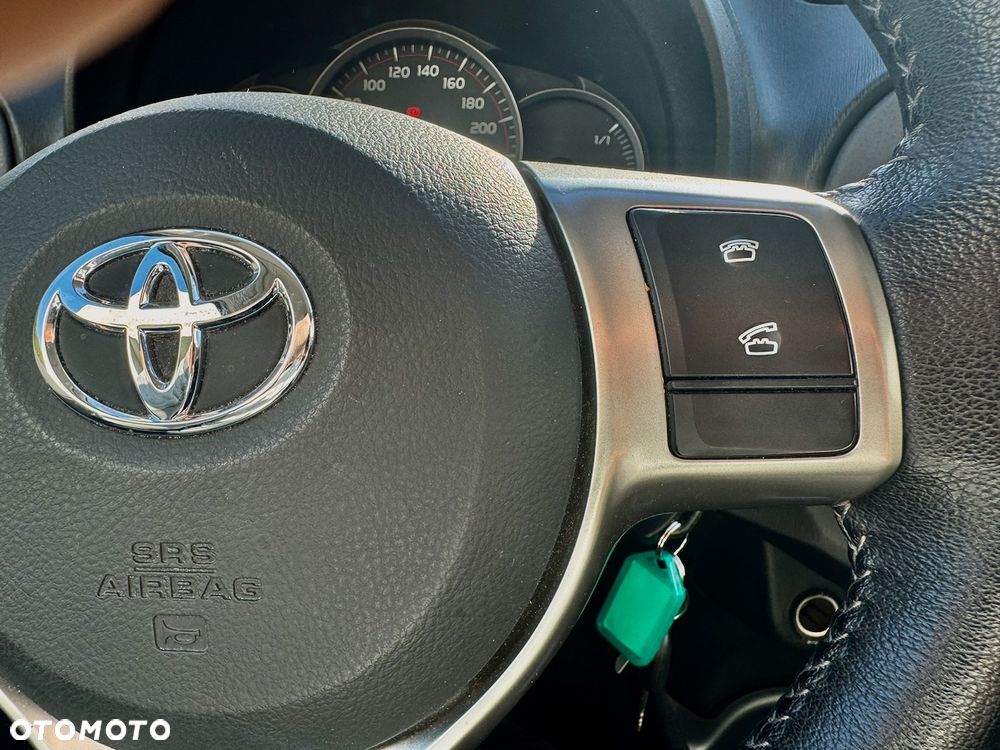 Toyota Yaris 1.0 VVT-i Life - 11