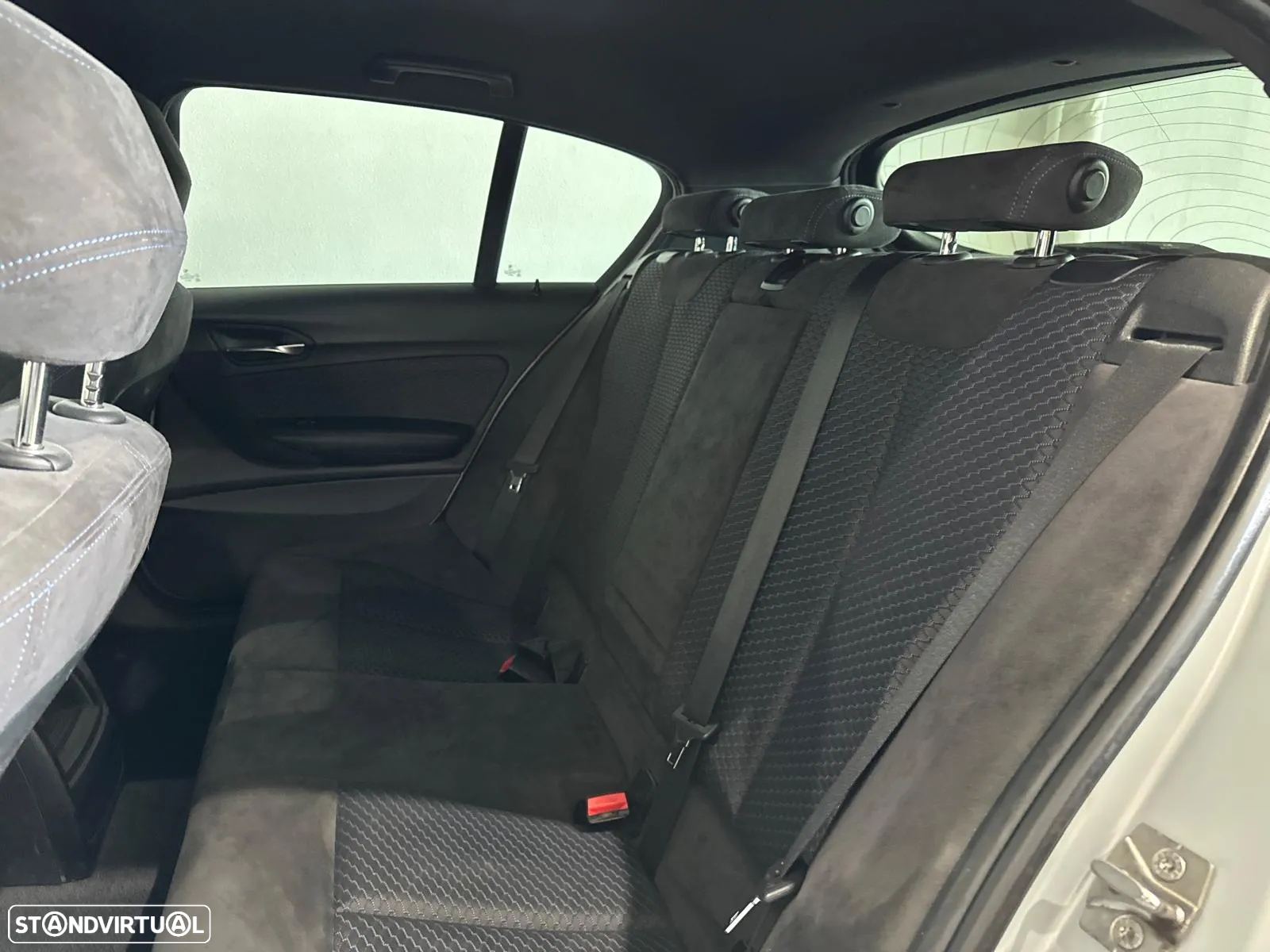 BMW 116 i Pack M - 21