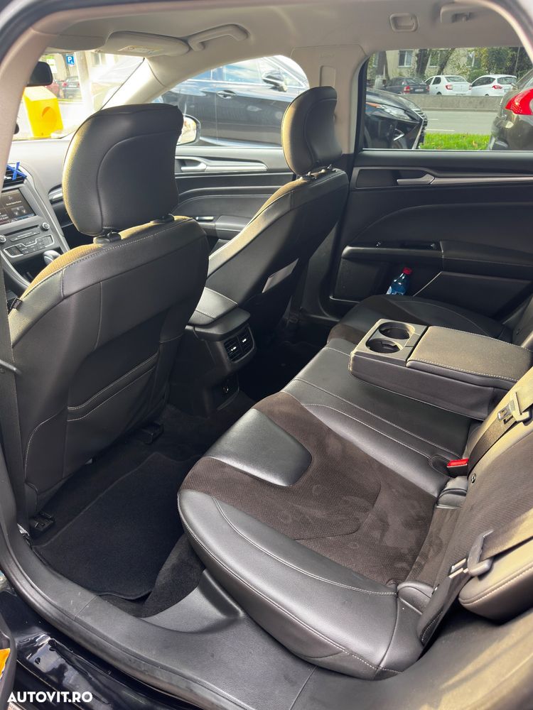 Ford Mondeo 2.0 TDCi Powershift Titanium - 9