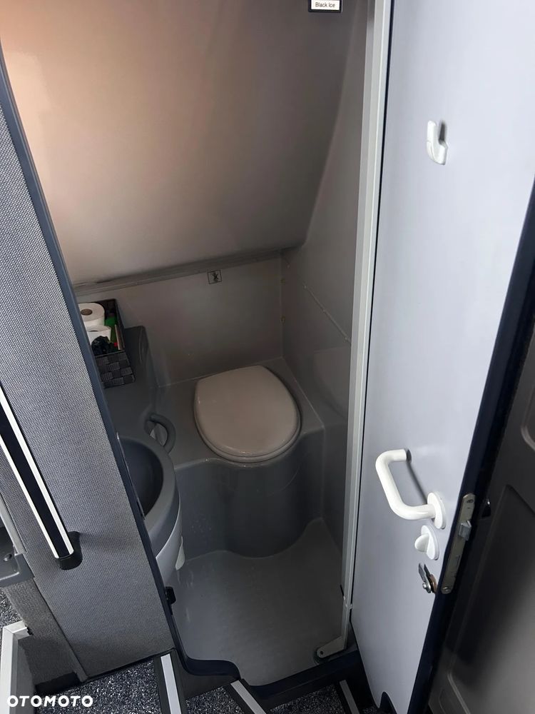 Mercedes-Benz Tourismo - 21