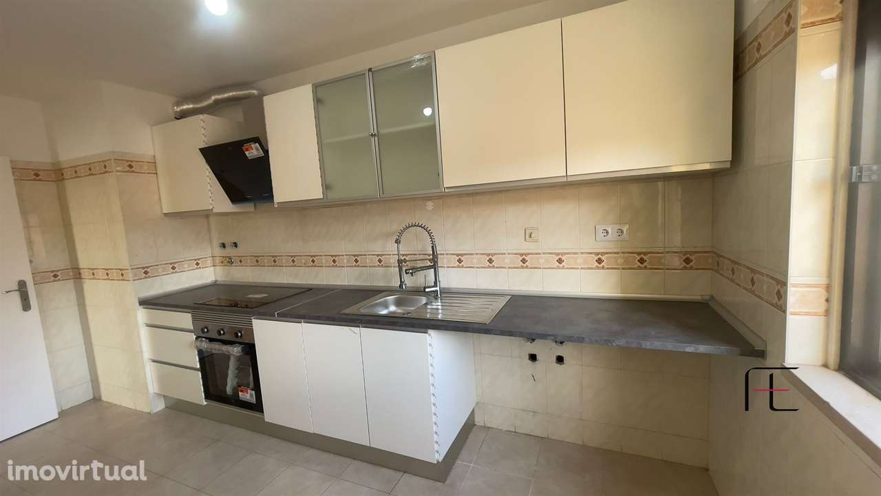 Apartamento T2 Venda em Algueirão-Mem Martins,Sintra - Grande imagem: 2/38